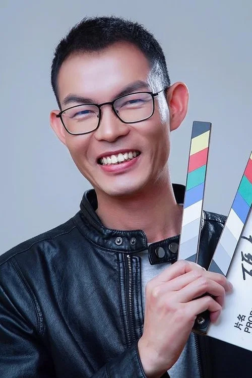 蓝鸿春