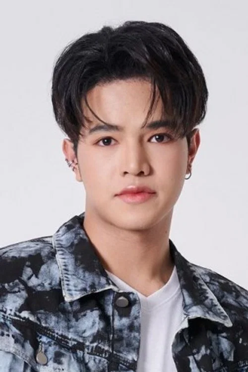 ณธีพัฒน์ นพเจริญพงศ์