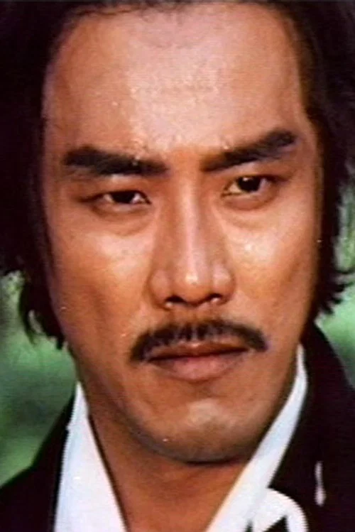 杨伟